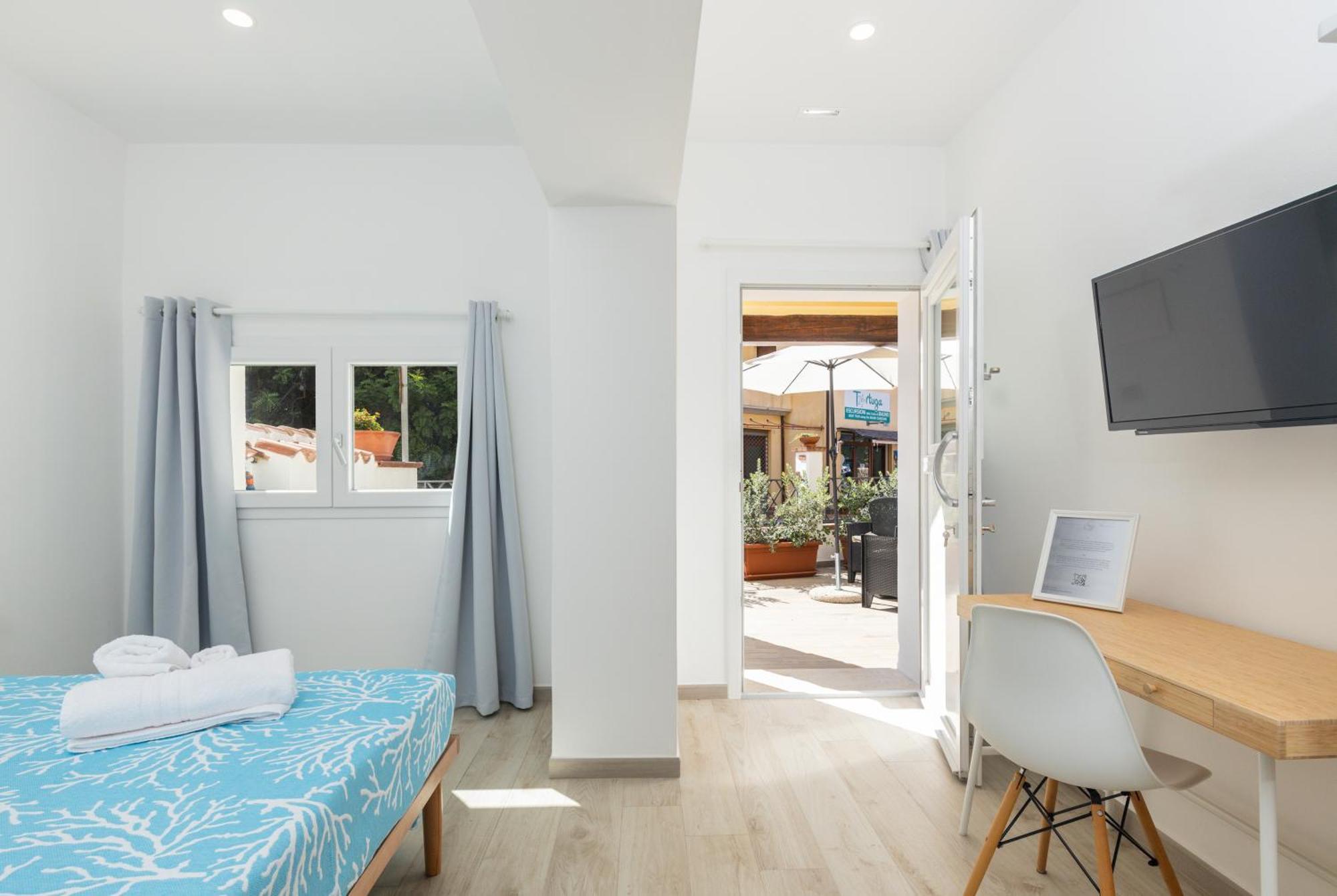 Mariposa Rooms Santa Maria Navarrese Exterior foto